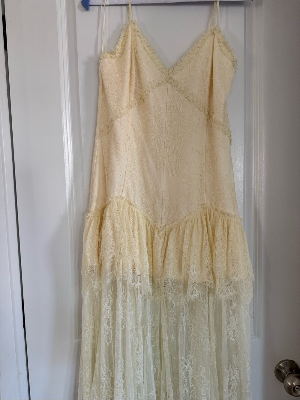 DE LA VALI Kala Lace Midi Dress - Picture 8 of 12